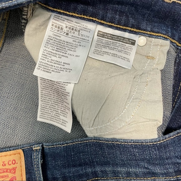 Levi Jeans - Picture 5 of 6